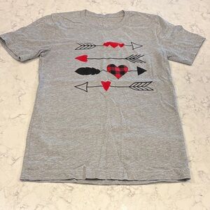 Gray Tee with Arrow and Heart Graphic